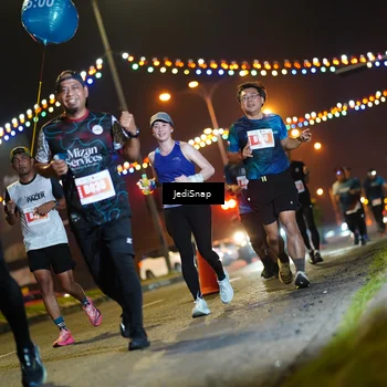 Runner Photo 4416362