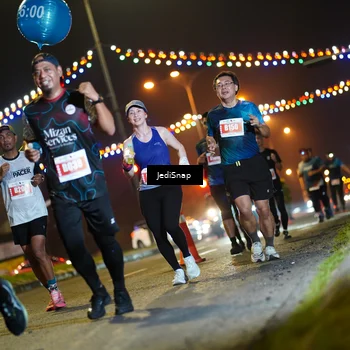 Runner Photo 4416366
