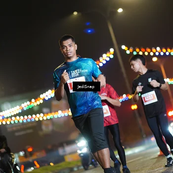 Runner Photo 4416467