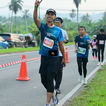 Runner Photo 4416476