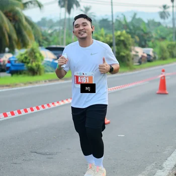 Runner Photo 4416557