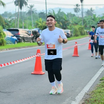 Runner Photo 4416563
