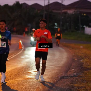 Runner Photo 4416573