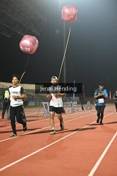 Runner Photo 4416672