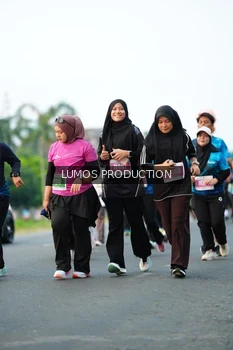 Runner Photo 4416699
