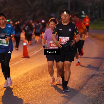Runner Photo 4416713