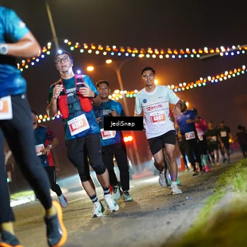 Runner Photo 4416716