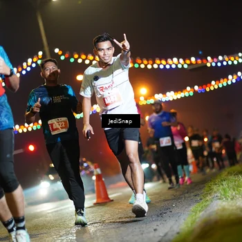 Runner Photo 4416743
