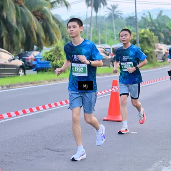 Runner Photo 4416757