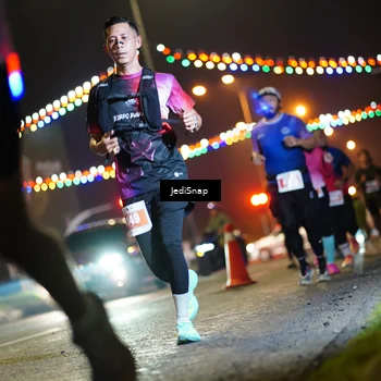 Runner Photo 4416817