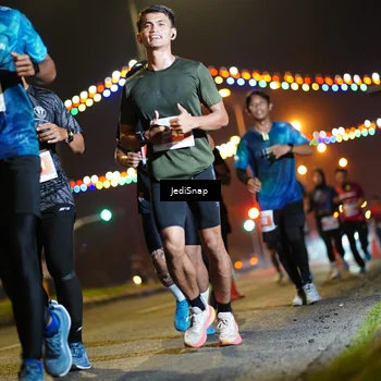 Runner Photo 4417016