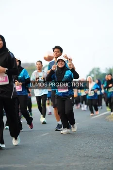 Runner Photo 4417198