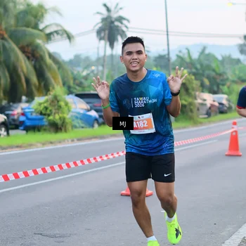 Runner Photo 4417254