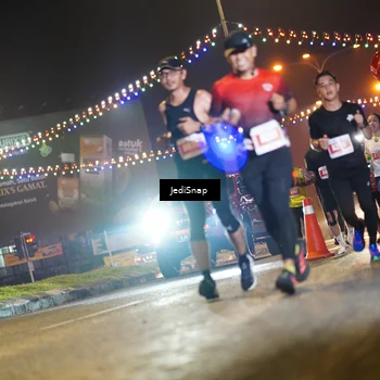 Runner Photo 4417260
