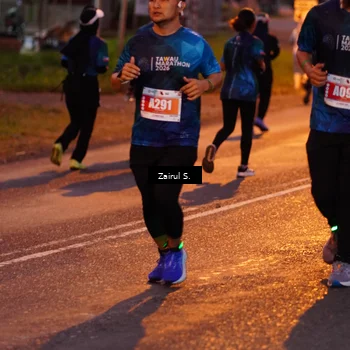 Runner Photo 4417291