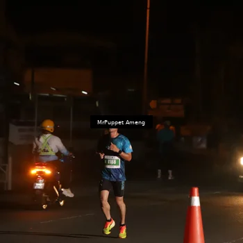Runner Photo 4417378