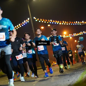 Runner Photo 4417453
