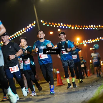Runner Photo 4417472