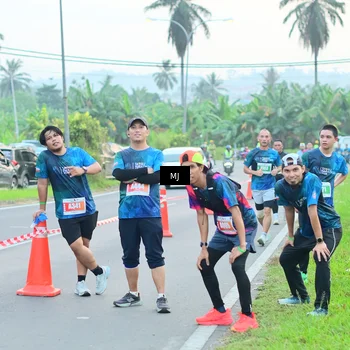 Runner Photo 4417497