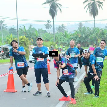 Runner Photo 4417498