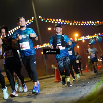 Runner Photo 4417499