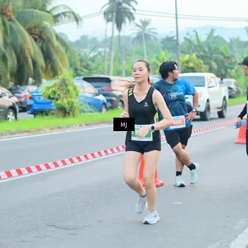 Runner Photo 4417520