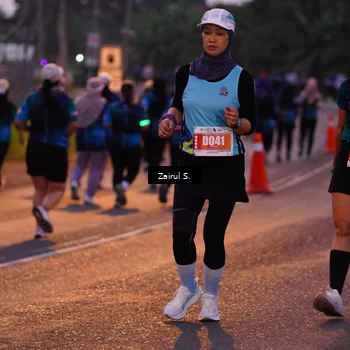 Runner Photo 4417565