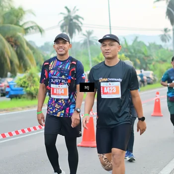 Runner Photo 4417615