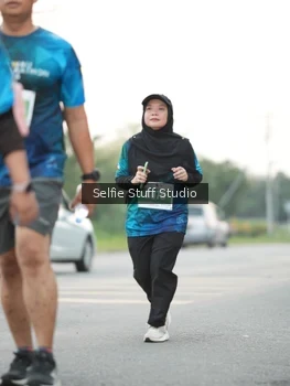 Runner Photo 4417653