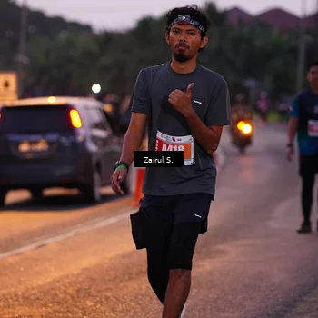 Runner Photo 4417662