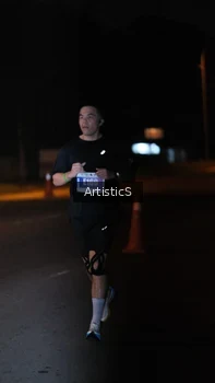 Runner Photo 4417715