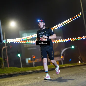 Runner Photo 4417717