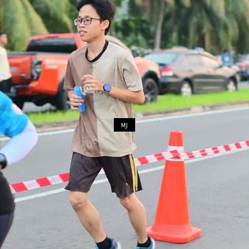 Runner Photo 4417732