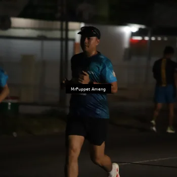 Runner Photo 4417815
