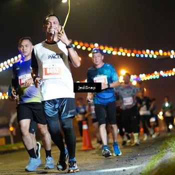 Runner Photo 4417865