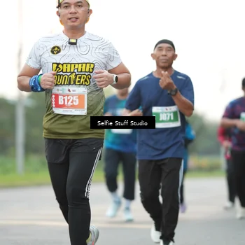 Runner Photo 4417943