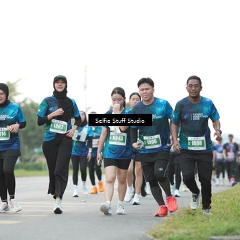 Runner Photo 4417980