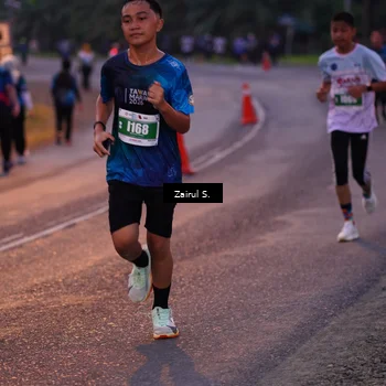 Runner Photo 4418010
