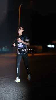 Runner Photo 4418067