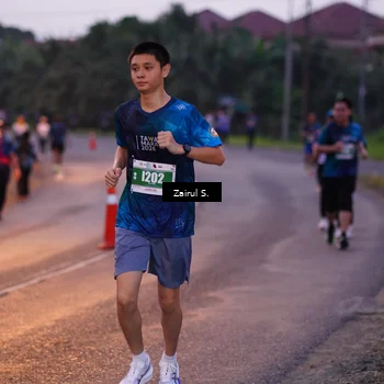 Runner Photo 4418117