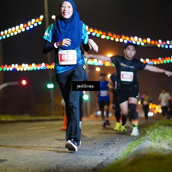 Runner Photo 4418443