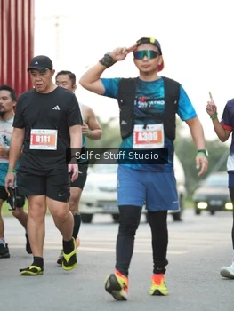 Runner Photo 4418495