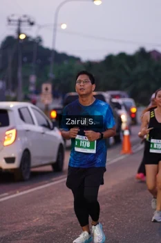 Runner Photo 4418507