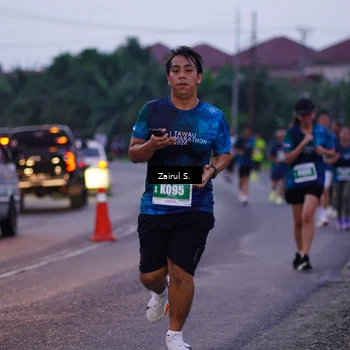 Runner Photo 4418832