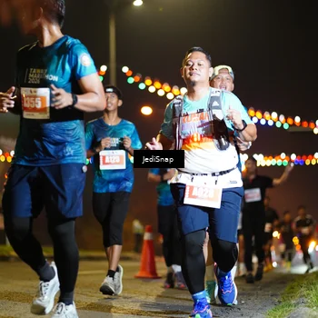 Runner Photo 4418872