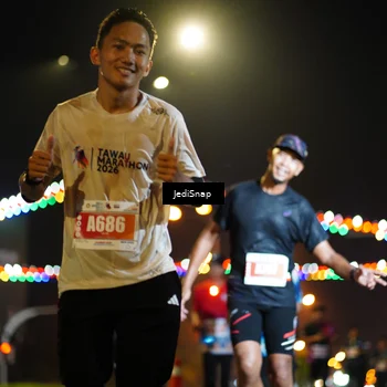 Runner Photo 4419106