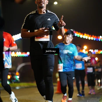 Runner Photo 4419155