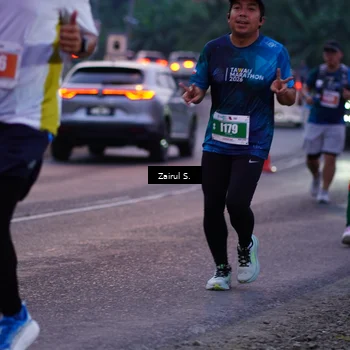 Runner Photo 4419157