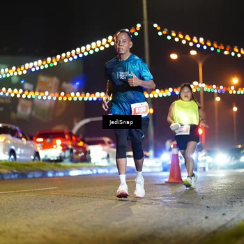 Runner Photo 4419755