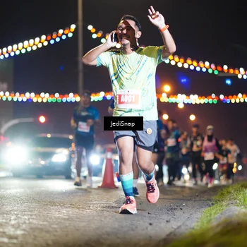 Runner Photo 4420005
